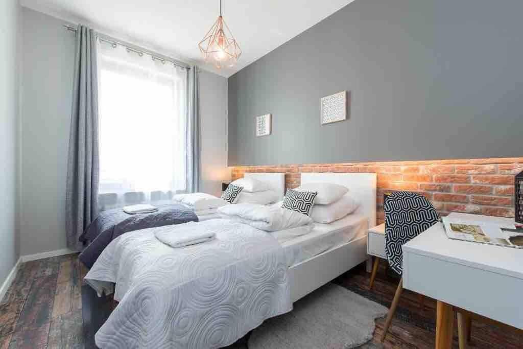 Cybernetyki Business Centre, Chopin Airport, Parking Butas Warsaw