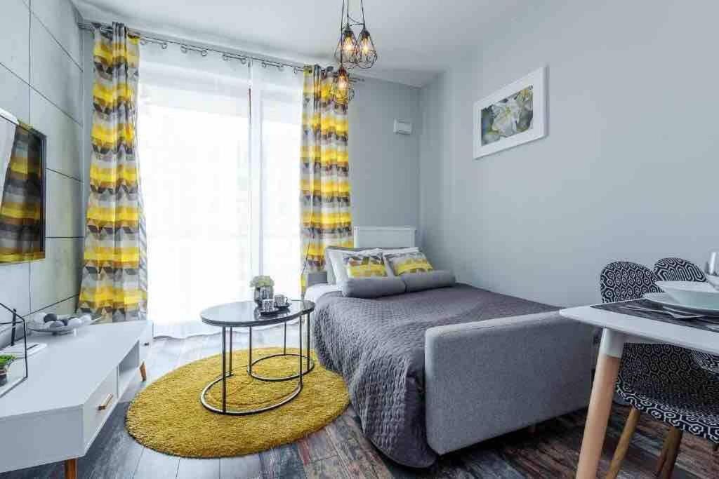 Appartement Cybernetyki Business Centre, Chopin Airport, Parking Warschau